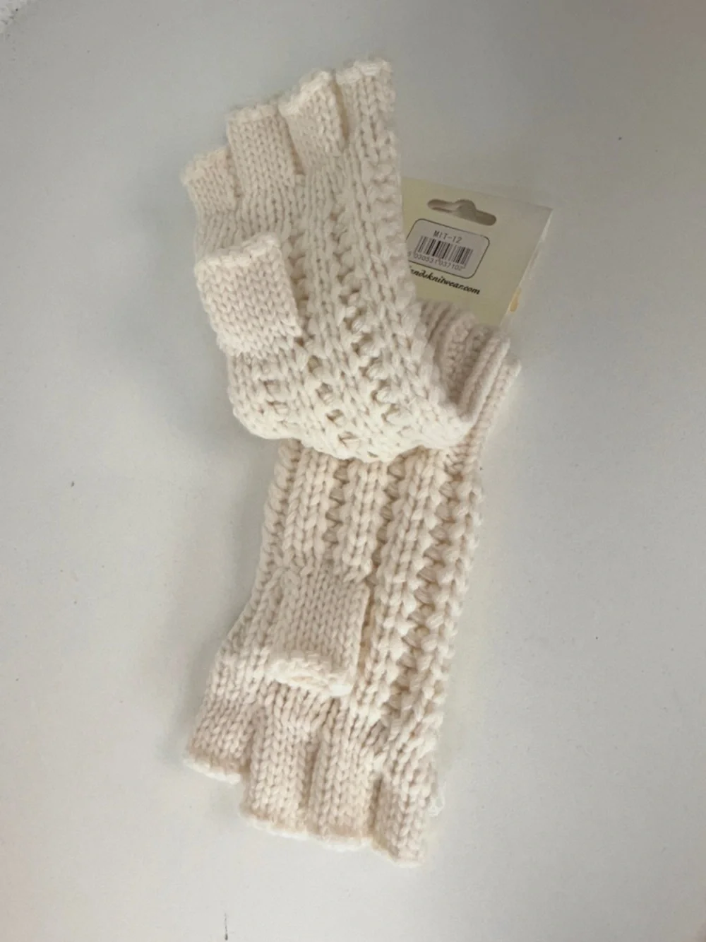 Aran Islands Knitwear Cream Cable Knit Fingerless Gloves Wool NWT